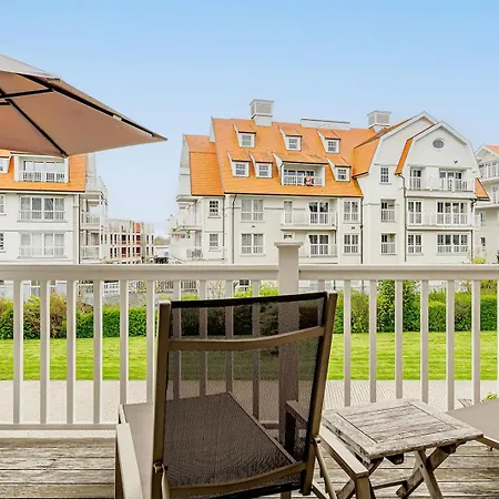Apartment Newport Bay 0102 P200